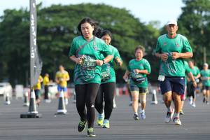 BIB: 223, 133
                            <button type="button" onclick="openModal(5242178)" class="btn btn-primary btn-sm float-right btn-popup" data-toggle="modal" data-target=".modal-high-quality">
                        <i class="fas fa-shopping-cart"></i> Add to Cart
                    </button>
                                            <button type="button" onclick="isThisMe(5242178, true)" class="btn btn-success btn-sm float-right btn-popup btn-isme hidden" data-toggle="tooltip" data-placement="bottom" title="นี่คือรูปของคุณใช่ไหม คลิกที่นี่เพื่อเอาเข้าอัลบั้ม">
                        <i class="fas fa-plus"></i> Add to album
                    </button>
                    <button type="button" onclick="isThisMe(5242178, false)" class="btn btn-warning btn-sm float-right btn-popup btn-isnotme hidden">
                        <i class="fas fa-ban"></i> Remove from album
                    </button>